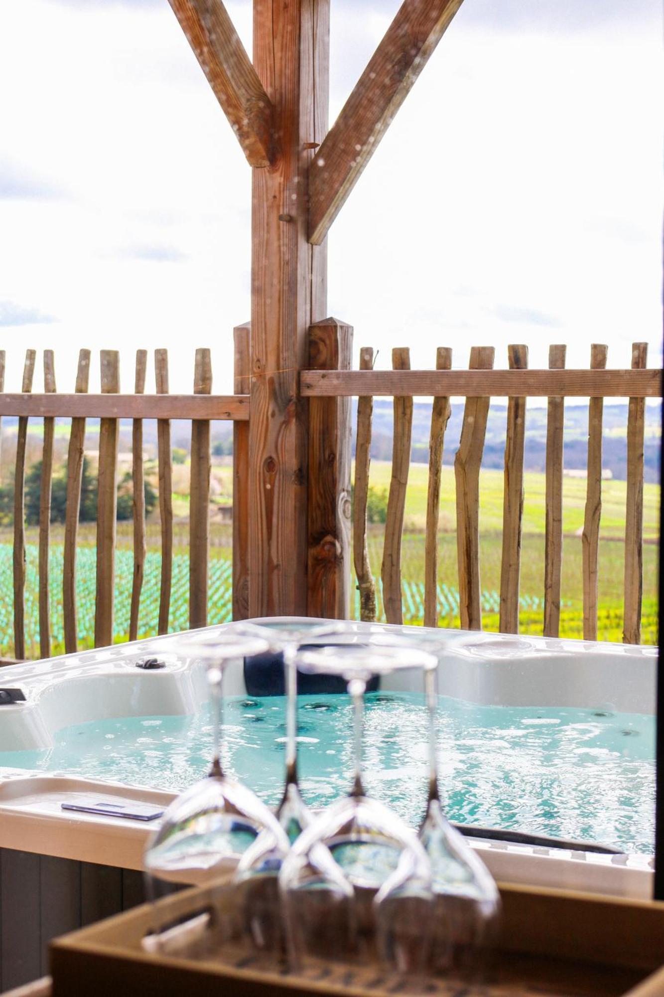 Le Domaine De La Tour Des Vents Bed & Breakfast Бержерак Екстериор снимка