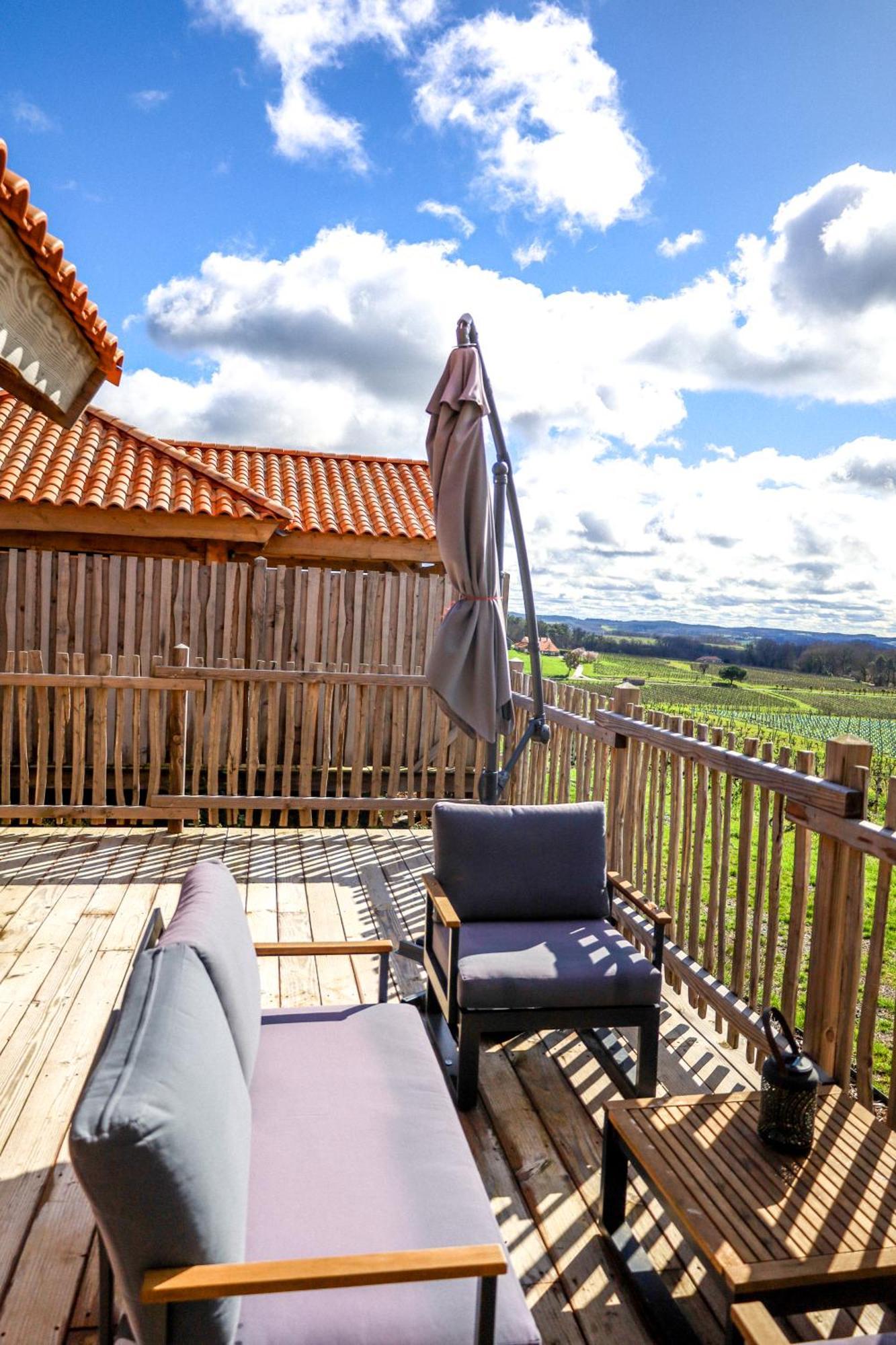 Le Domaine De La Tour Des Vents Bed & Breakfast Бержерак Екстериор снимка