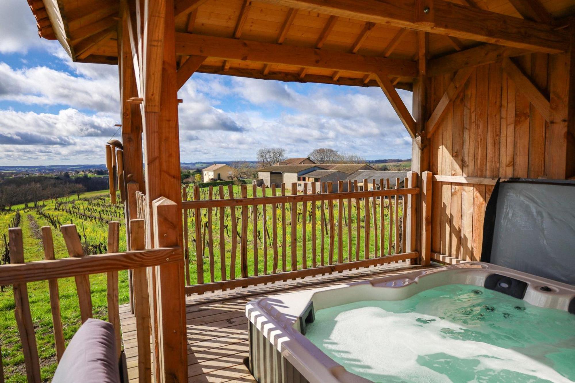 Le Domaine De La Tour Des Vents Bed & Breakfast Бержерак Екстериор снимка